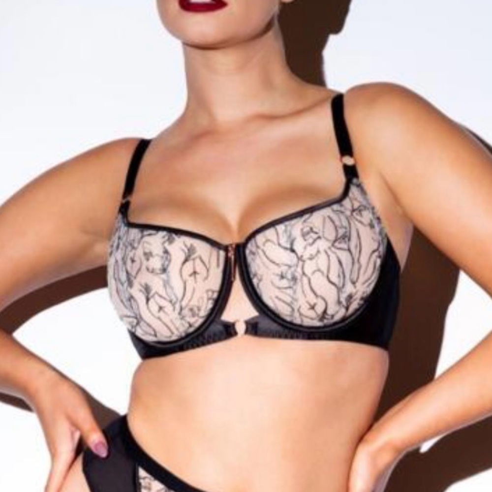 Scantilly by Curvy Kate | Sex Education Balcony Bra, Black/Latte